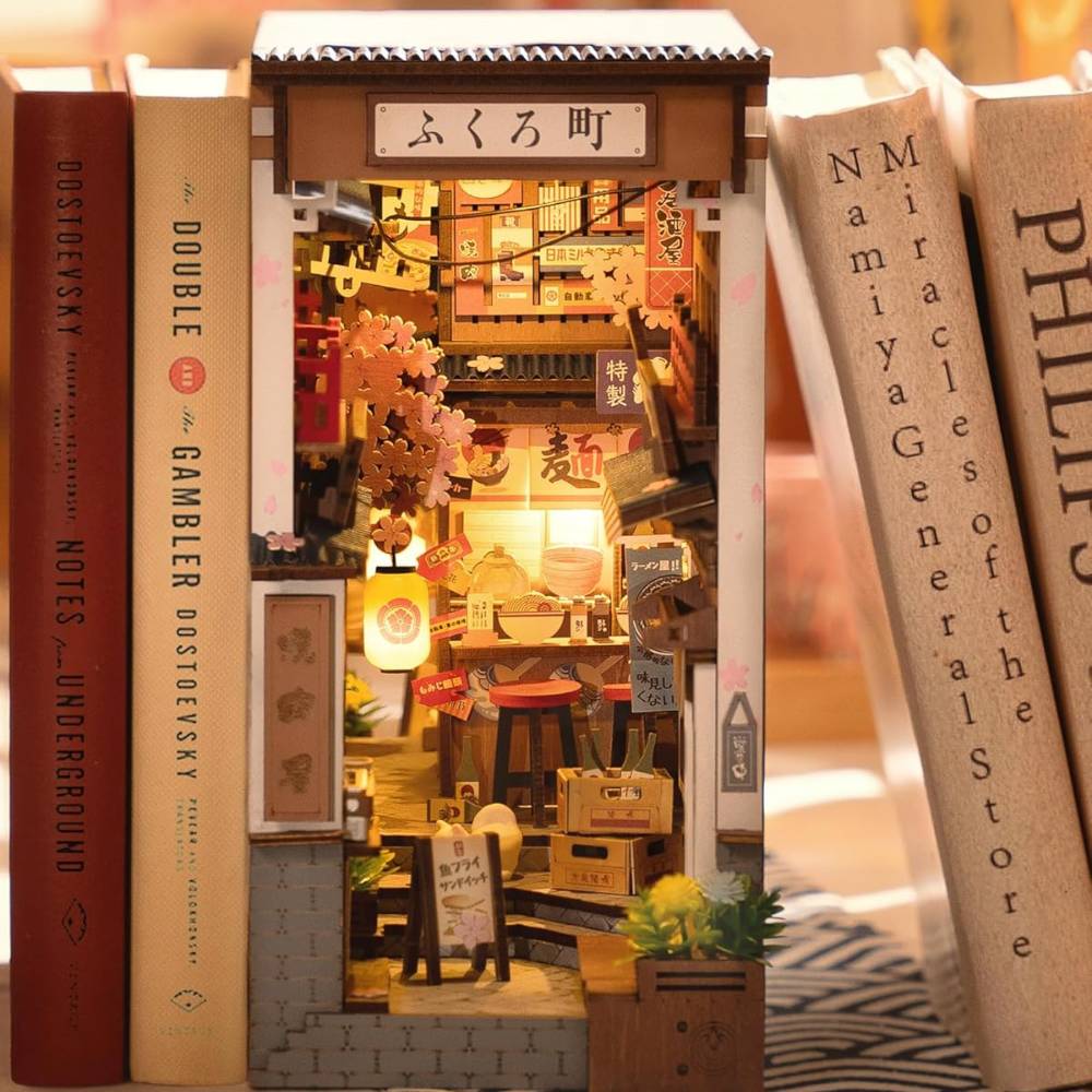 Avis Ikibook – Maquette serre-livre DIY Rolife Sakura Wine Alley en bois, décoration poétique inspirée du Japon pour bibliothèque